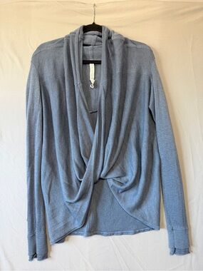 Lululemon Womens Iconic Wrap Size 12 Heathered Blue Denim Cashmere Blend Knit